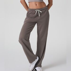 NWT Vuori Sedona Straight Leg Sweatpant, Chia, S